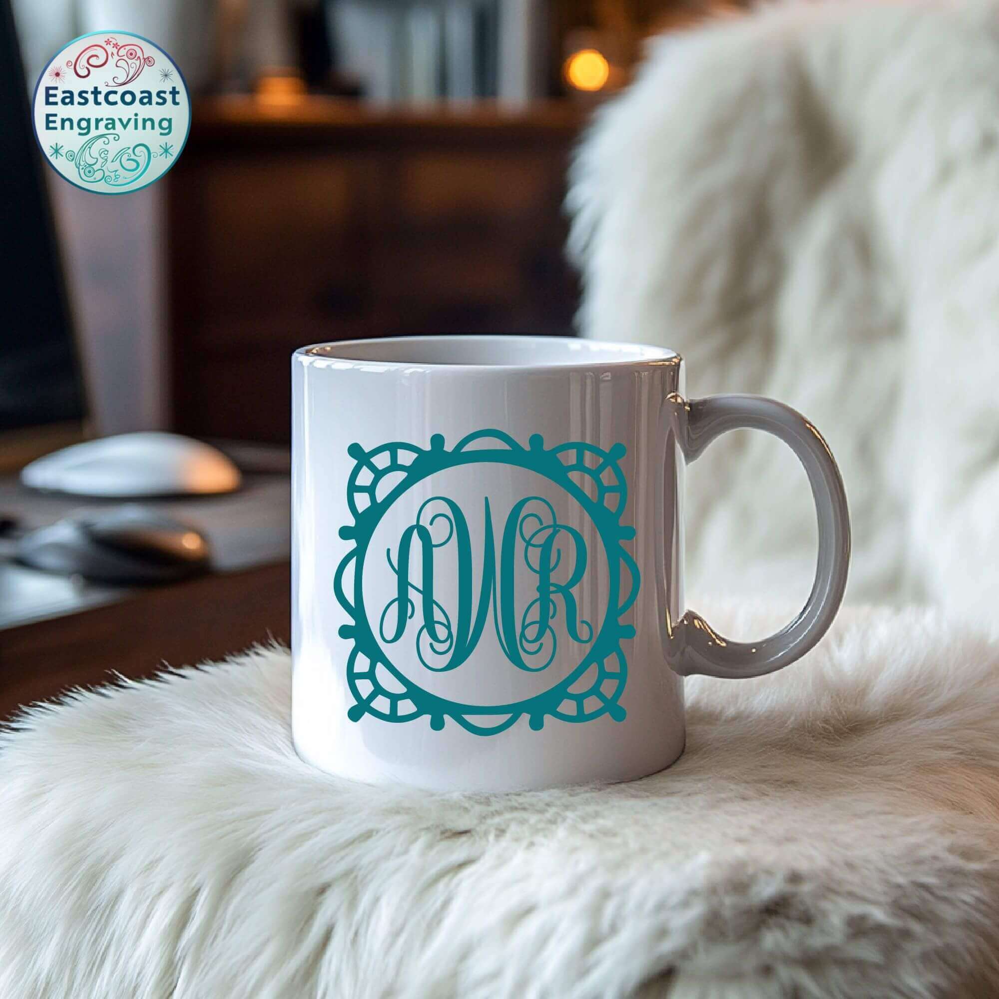 Personalized monogram sticker on a makeup brush holder – elegant and unique